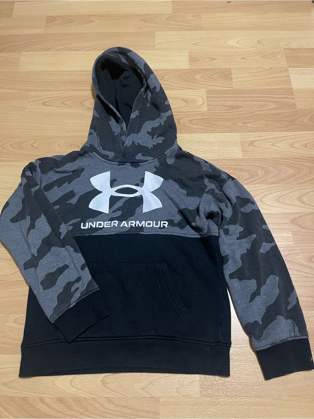 Under Armour Kids Black & Gray Camo Pullover Hoodie